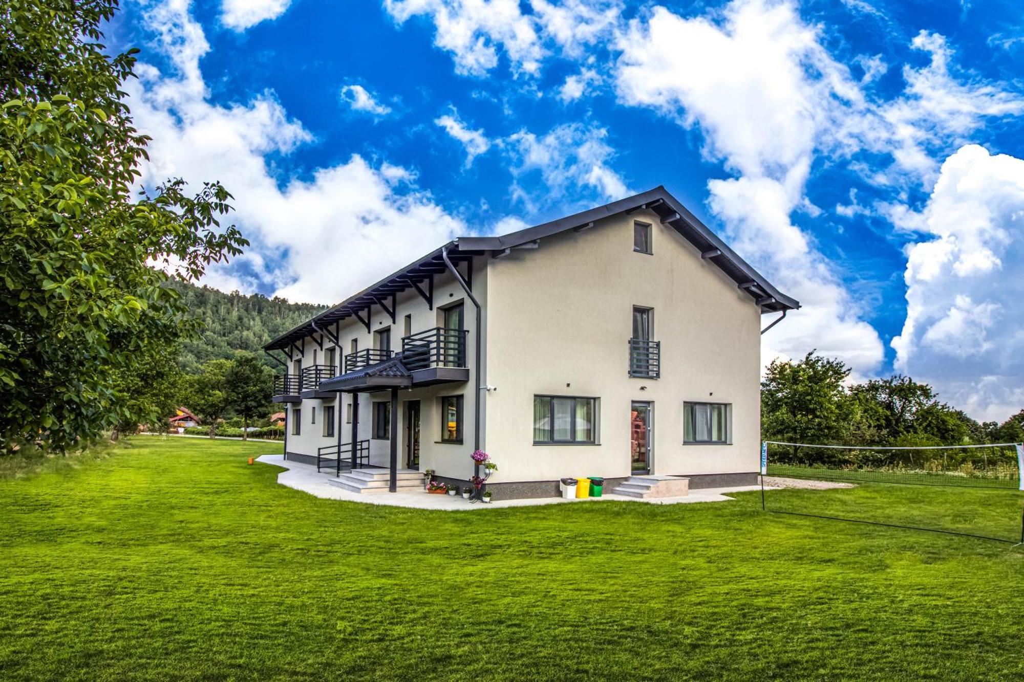 Hotel Transalpina Retreat à Novaci-Străini Extérieur photo