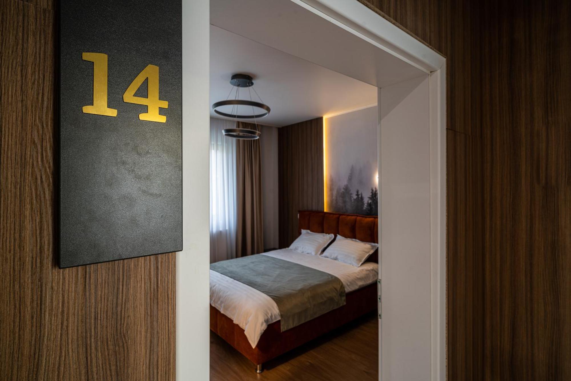 Hotel Transalpina Retreat à Novaci-Străini Extérieur photo